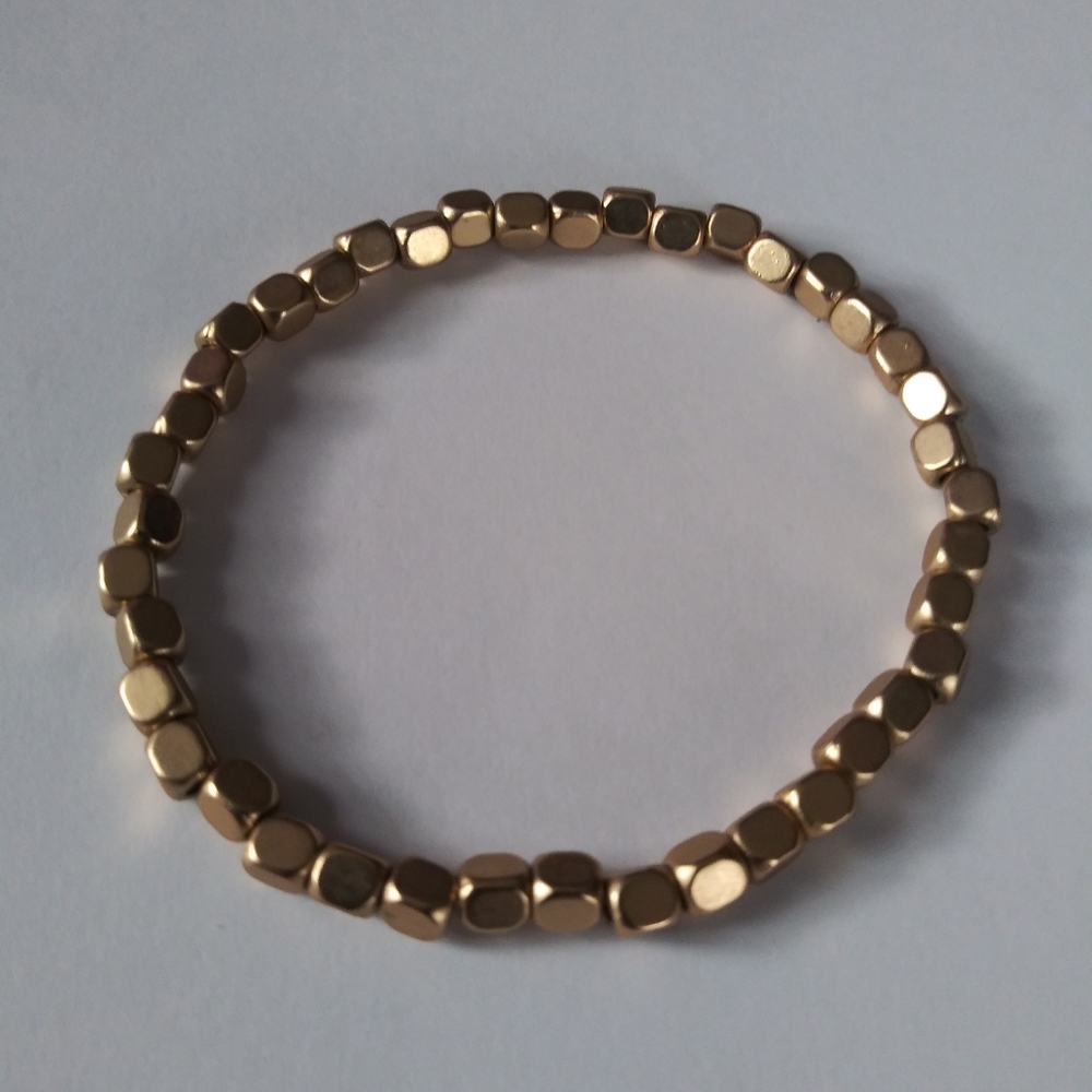 Copper Stretchy Cube Beaded Bracelet.